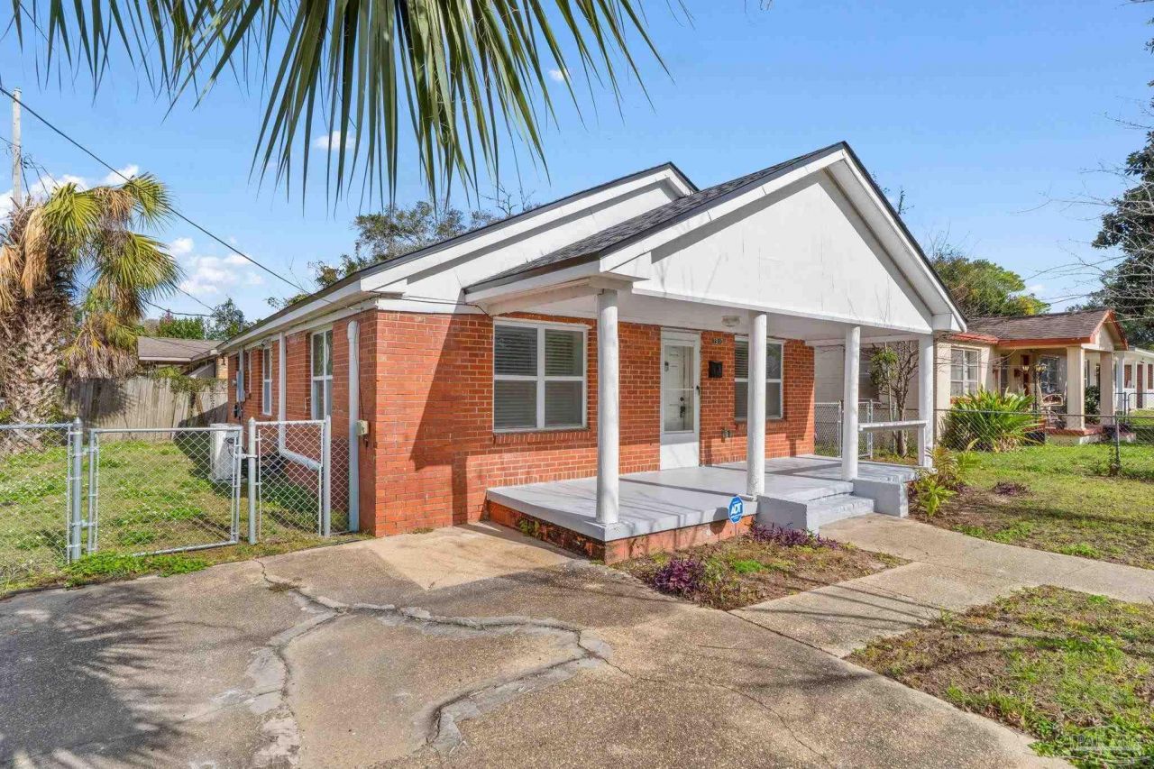 1910 W Lloyd St, Pensacola, FL 32501 Main Photo