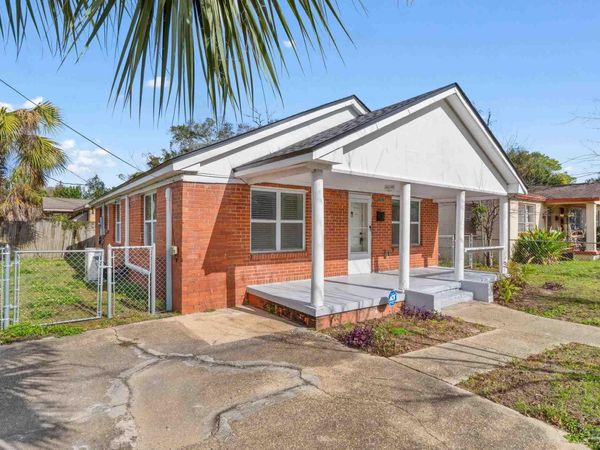 1910 W Lloyd St, Pensacola, FL 32501