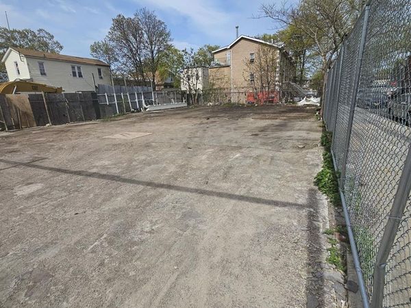 109-17 109-19 109-21 Sutphin Blvd, Jamaica, NY 11435