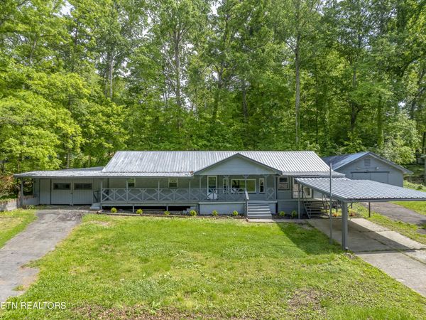 1037 Foust Carney Rd, Powell, TN 37849