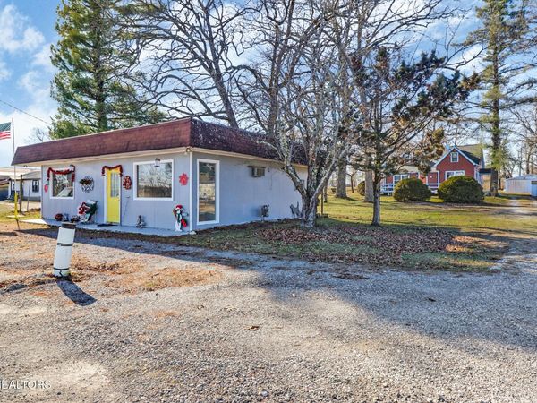 4529 Highway 127 North , Crossville, TN 38571