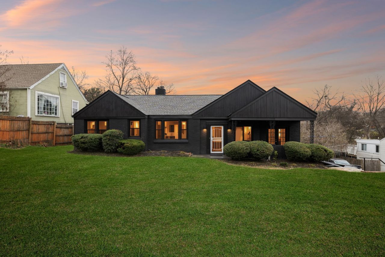 1225 Sunnymeade Dr, Nashville, TN 37216 Main Photo