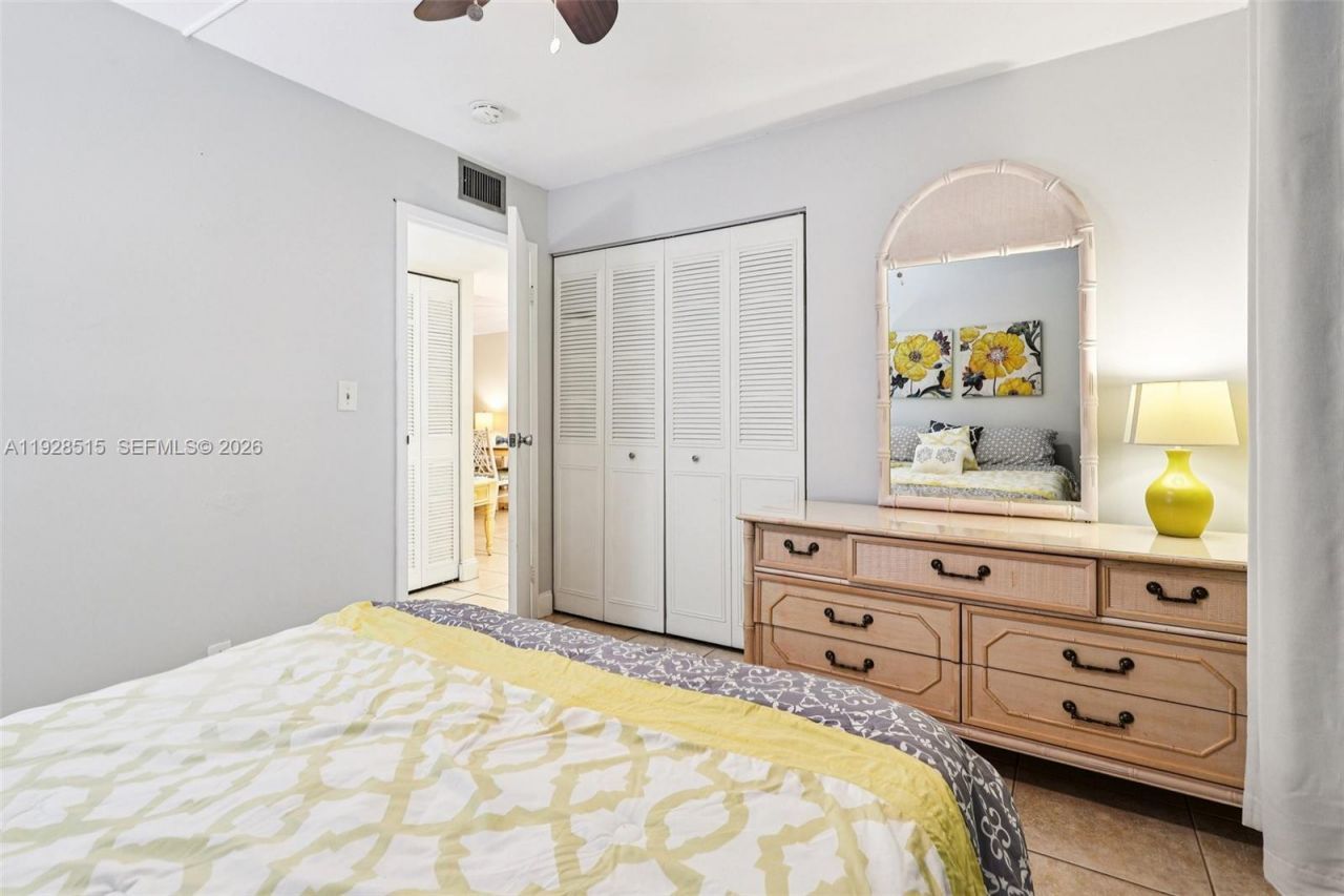 2900 NW 48th Ter, Unit 115, Lauderdale Lakes, FL 33313 Photo