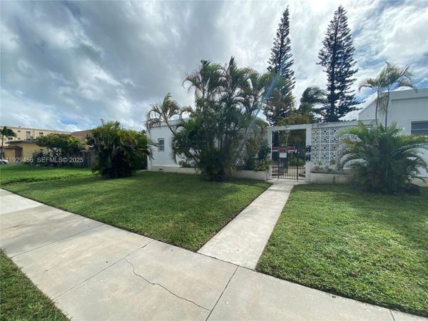 1820 Funston St, Unit A, Hollywood, FL 33020