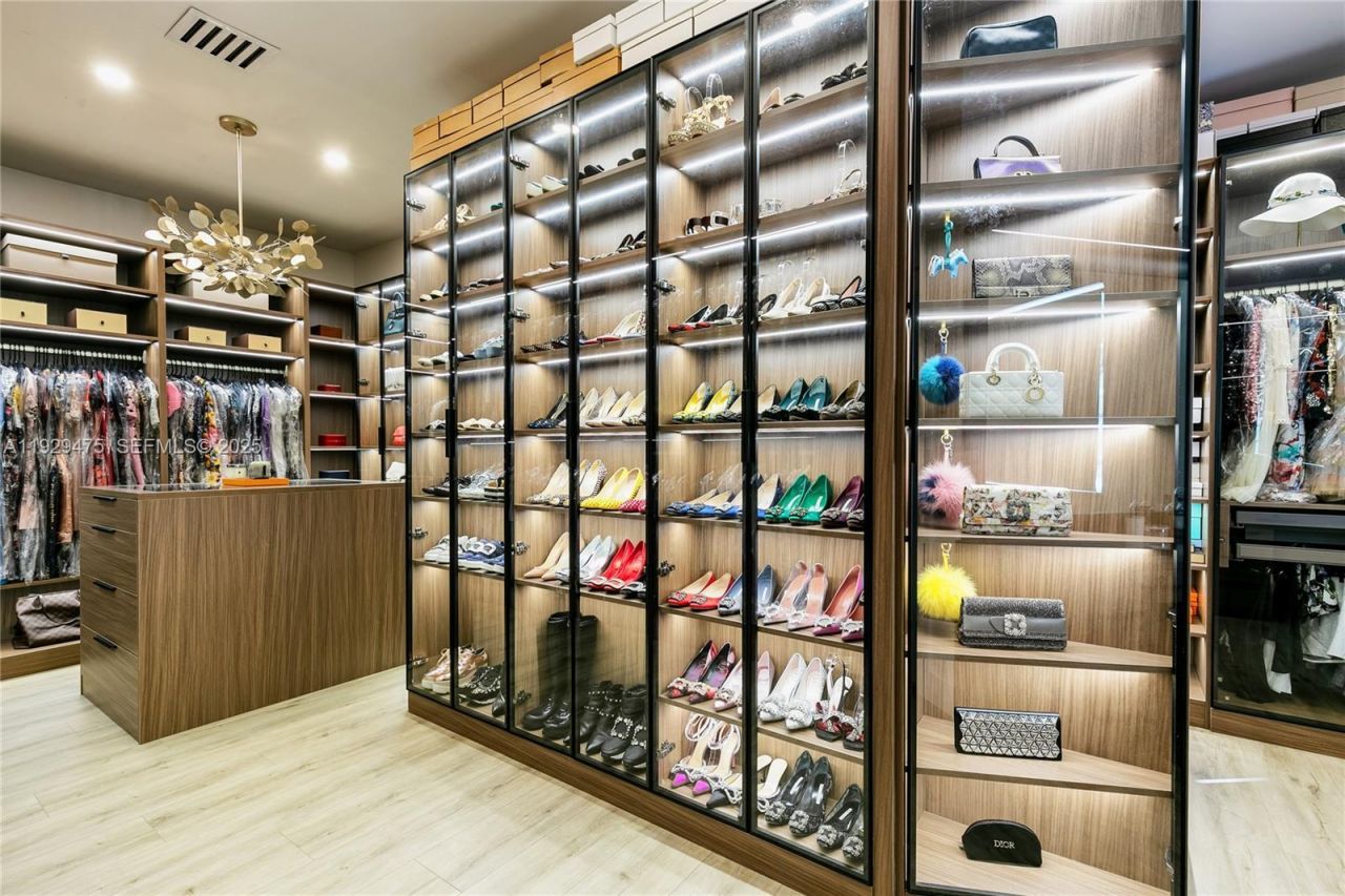 1349 Middle River Dr, Fort Lauderdale, FL 33308 Photo