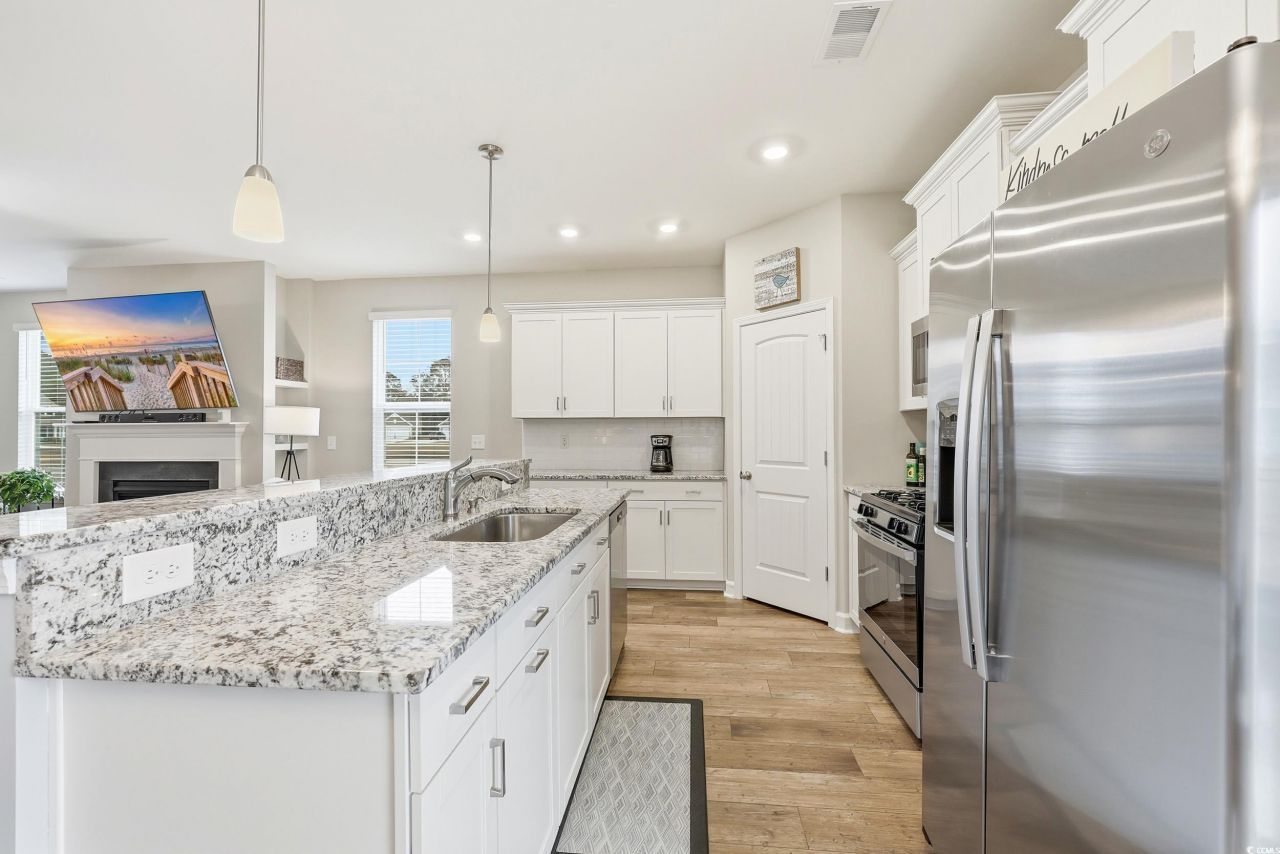 276 Sundew Loop Photo 13