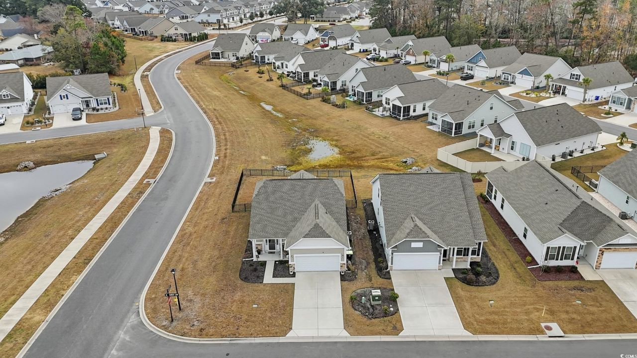 276 Sundew Loop Photo 32