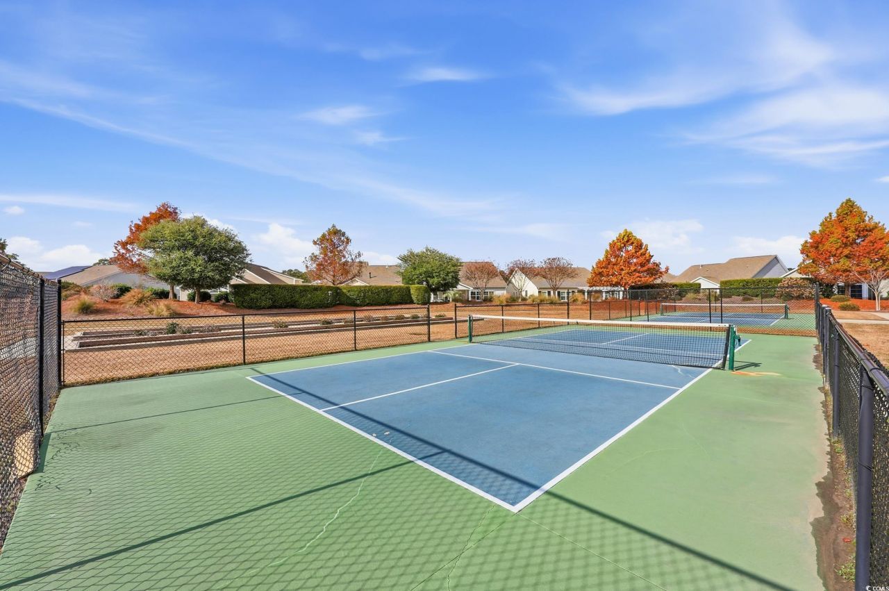 276 Sundew Loop Photo 37