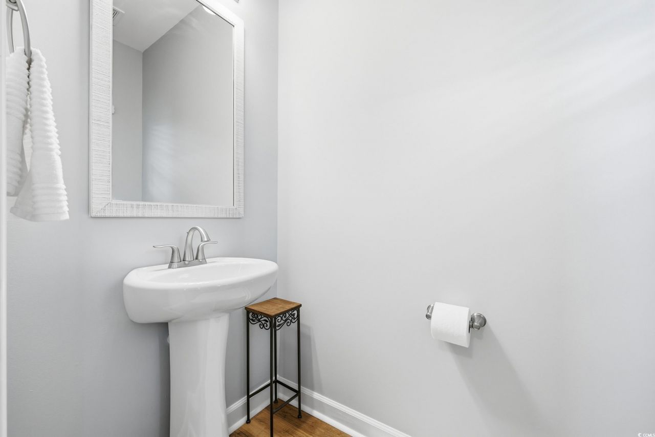 276 Sundew Loop Photo 6