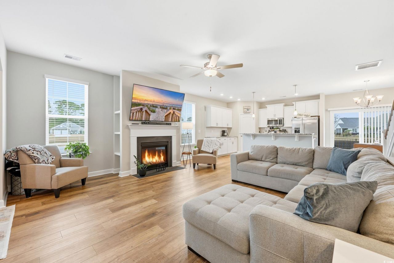 276 Sundew Loop Photo 8