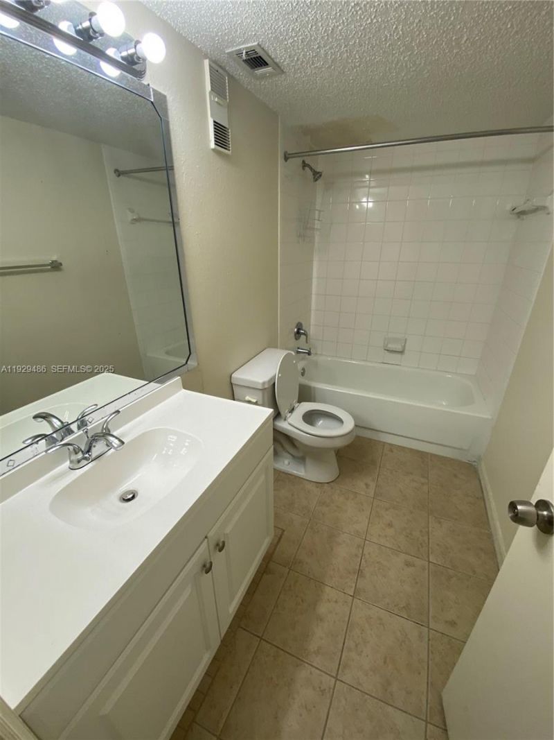 4035 W Mcnab Rd, Unit F208, Pompano Beach, FL 33069 Photo