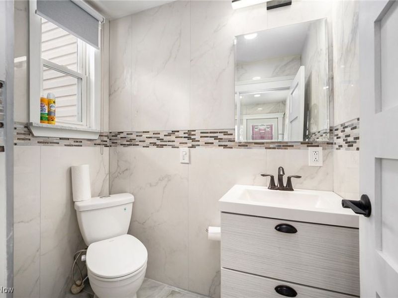 33895 Lorain Road, North Ridgeville, OH 44039 Photo 7