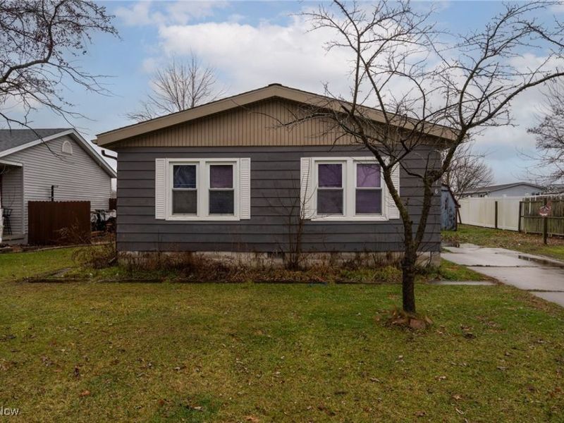 476 Stallion Court, Lagrange, OH 44050 Photo 1