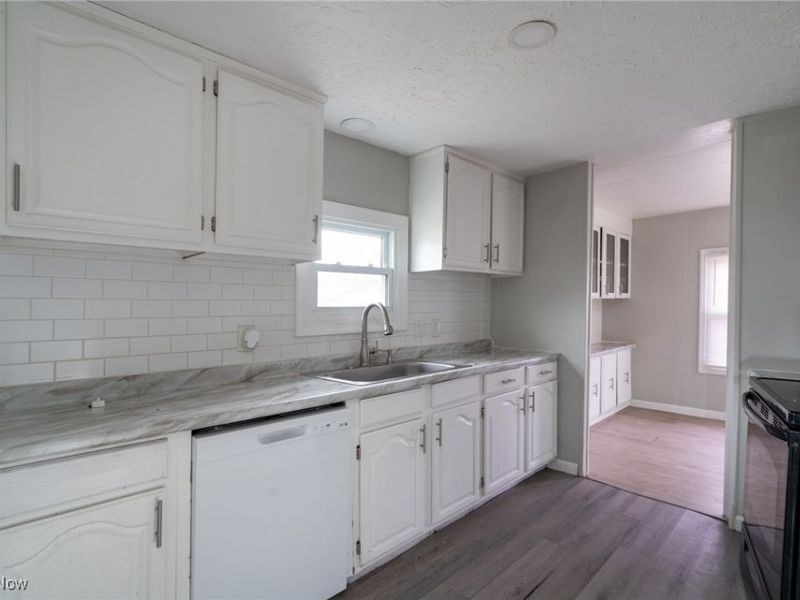 476 Stallion Court, Lagrange, OH 44050 Photo 5