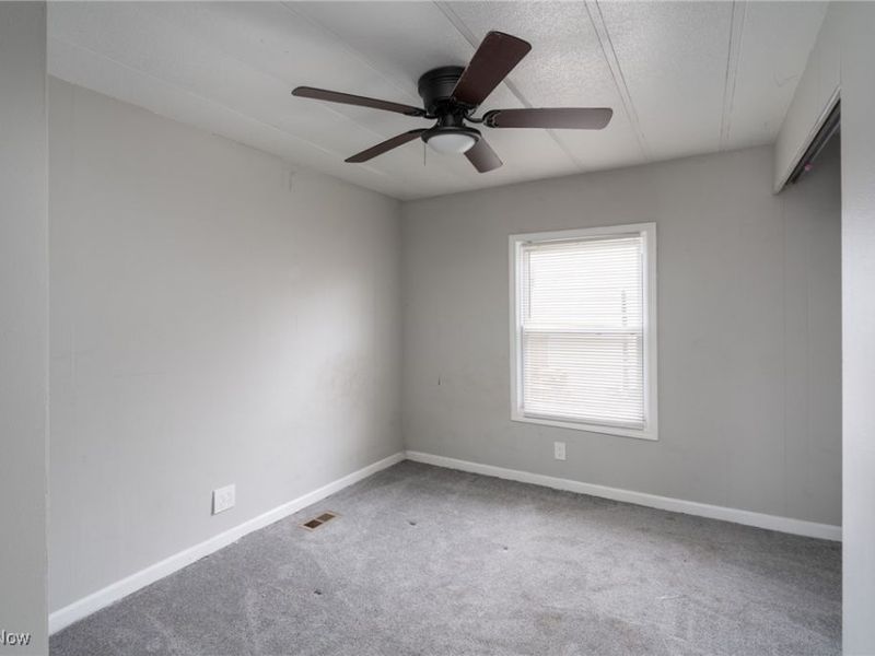 476 Stallion Court, Lagrange, OH 44050 Photo 7