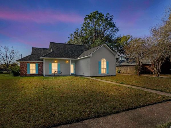 3508 Ash St, Zachary, LA 70791