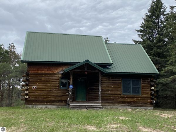 3434 14 Road E, Manton, MI 49663