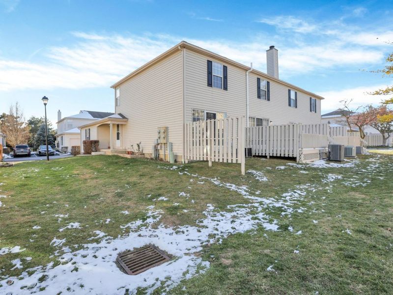 2540 Dahlia Way, Unit 26D, Columbus, OH 43235 Photo 3