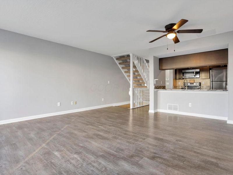 2540 Dahlia Way, Unit 26D, Columbus, OH 43235 Photo 7