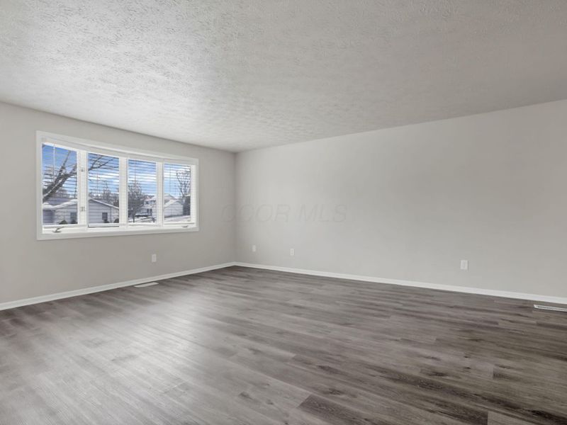 60 Jonquil Drive SW, Etna, OH 43062 Photo 10