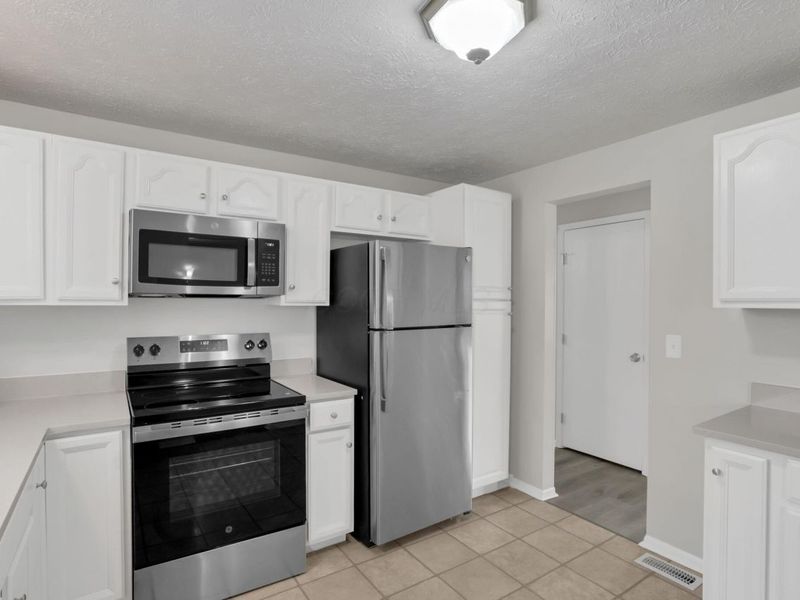 60 Jonquil Drive SW, Etna, OH 43062 Photo 14