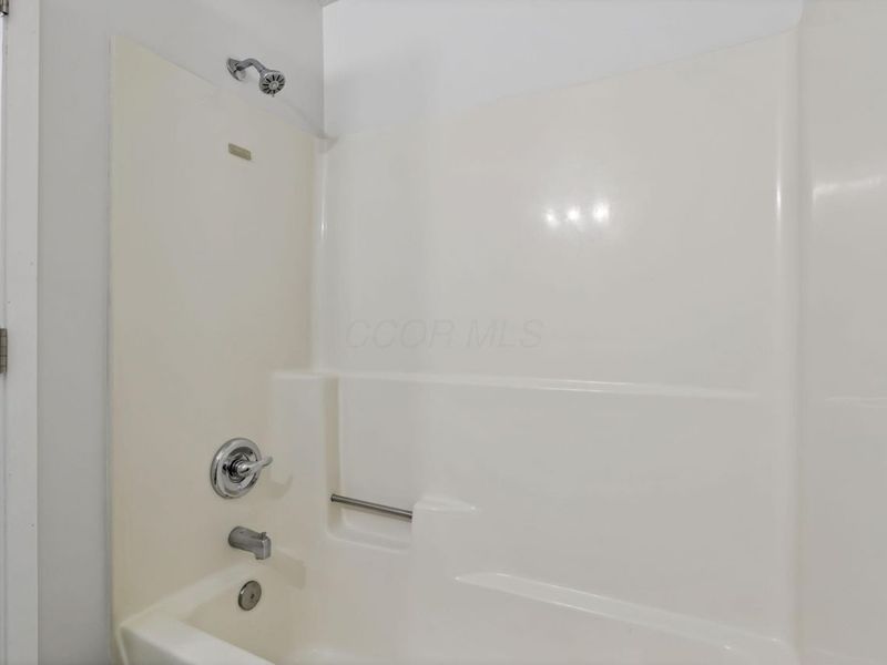 60 Jonquil Drive SW, Etna, OH 43062 Photo 20