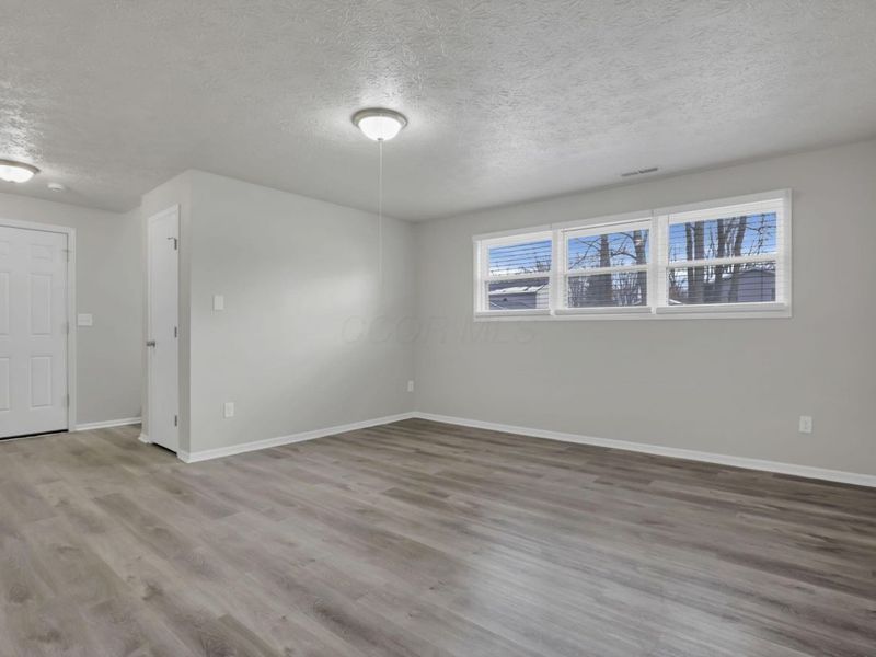 60 Jonquil Drive SW, Etna, OH 43062 Photo 31