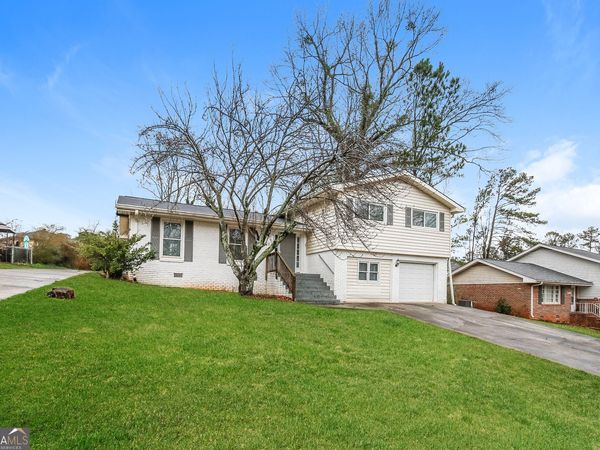 1645 Oak Forest Drive SE, Conyers, GA 30013