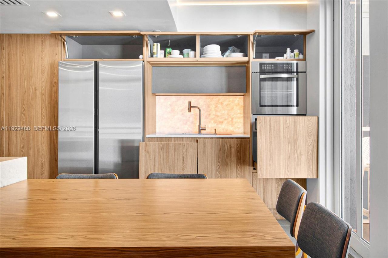 7600 Collins Ave, Unit 709, Miami Beach, FL 33141 Photo