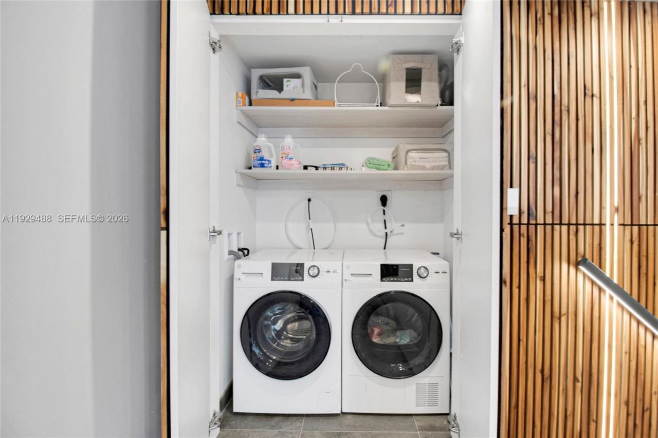 7600 Collins Ave, Unit 709, Miami Beach, FL 33141 Photo