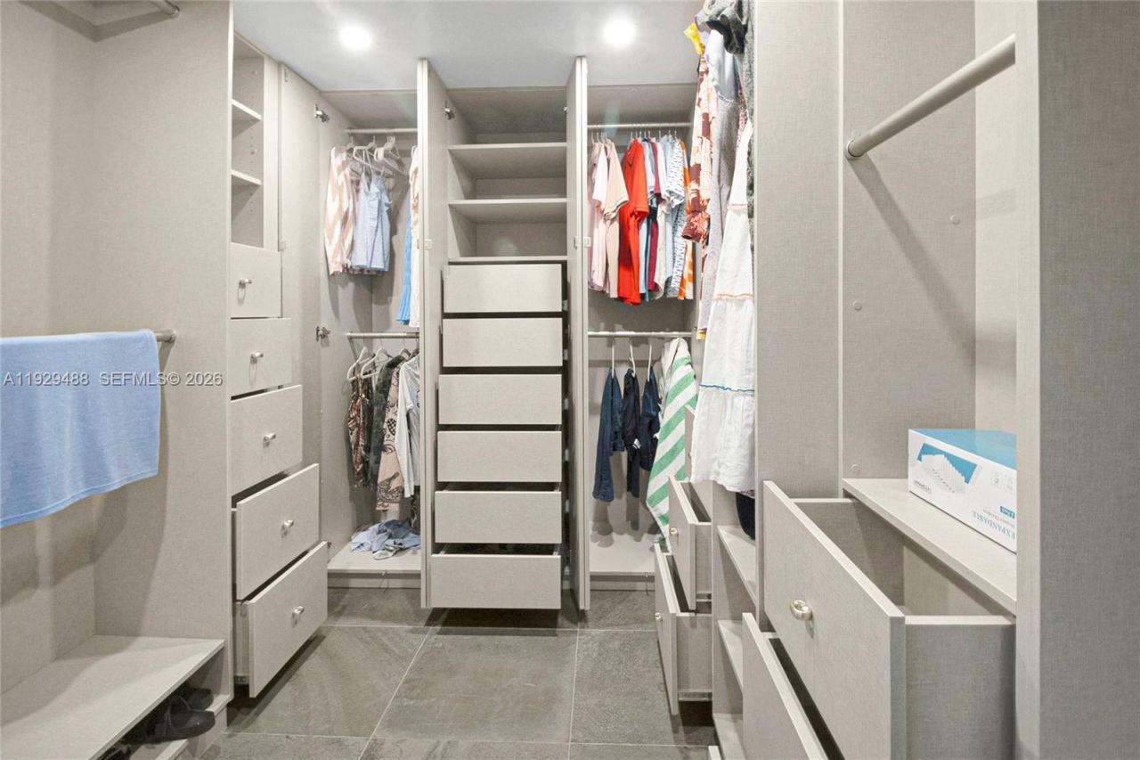 7600 Collins Ave, Unit 709, Miami Beach, FL 33141 Photo