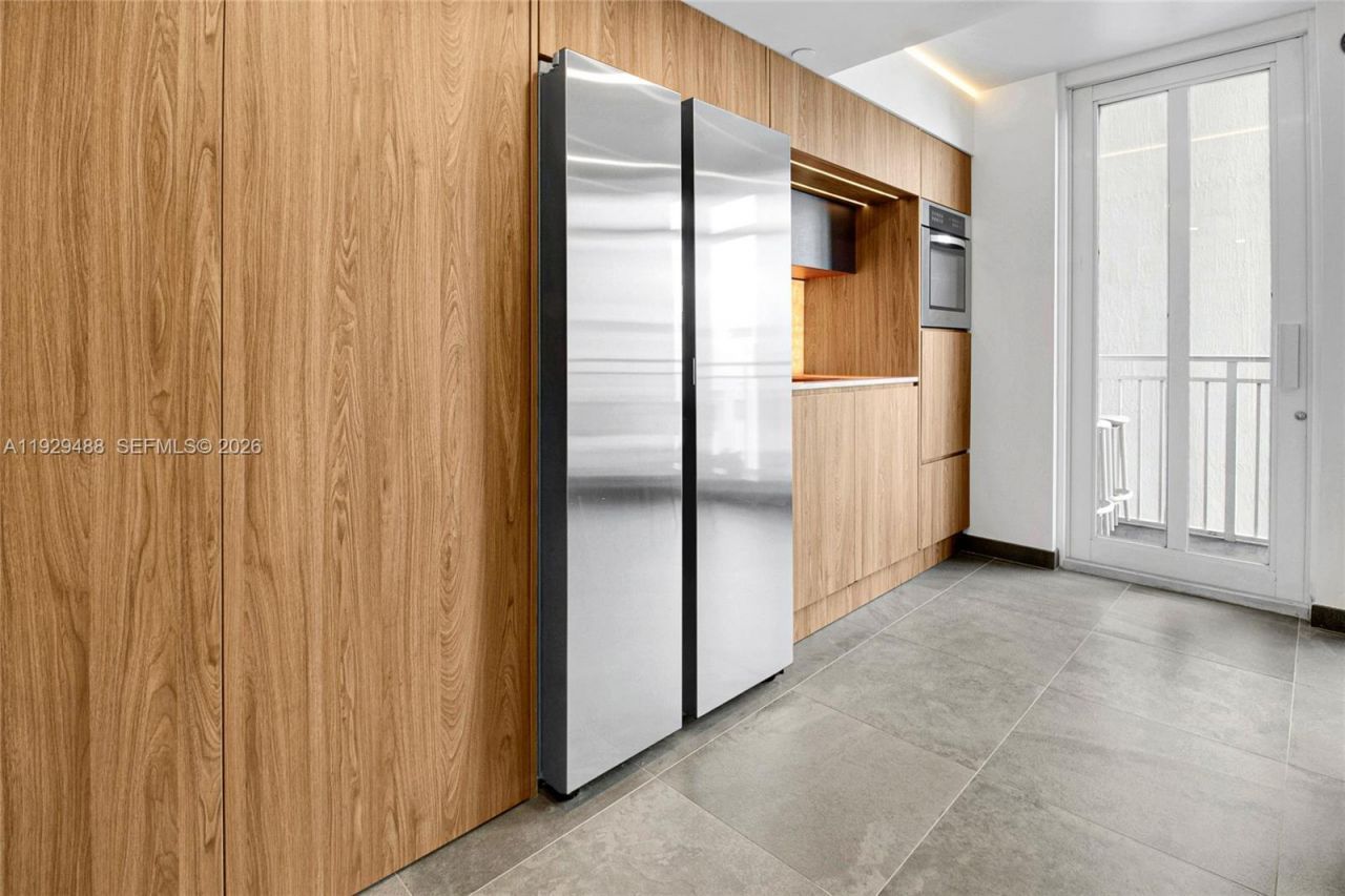 7600 Collins Ave, Unit 709, Miami Beach, FL 33141 Photo