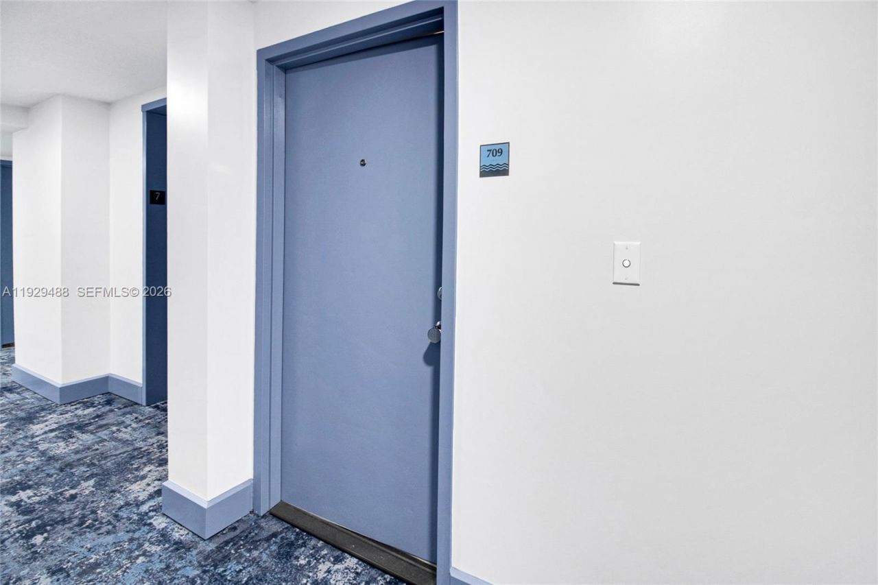 7600 Collins Ave, Unit 709, Miami Beach, FL 33141 Photo