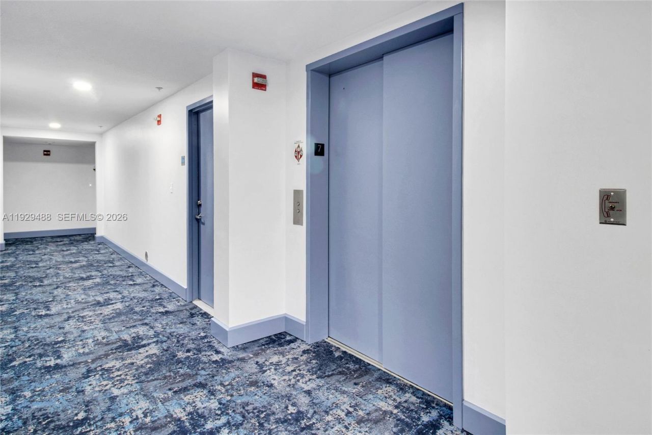 7600 Collins Ave, Unit 709, Miami Beach, FL 33141 Photo