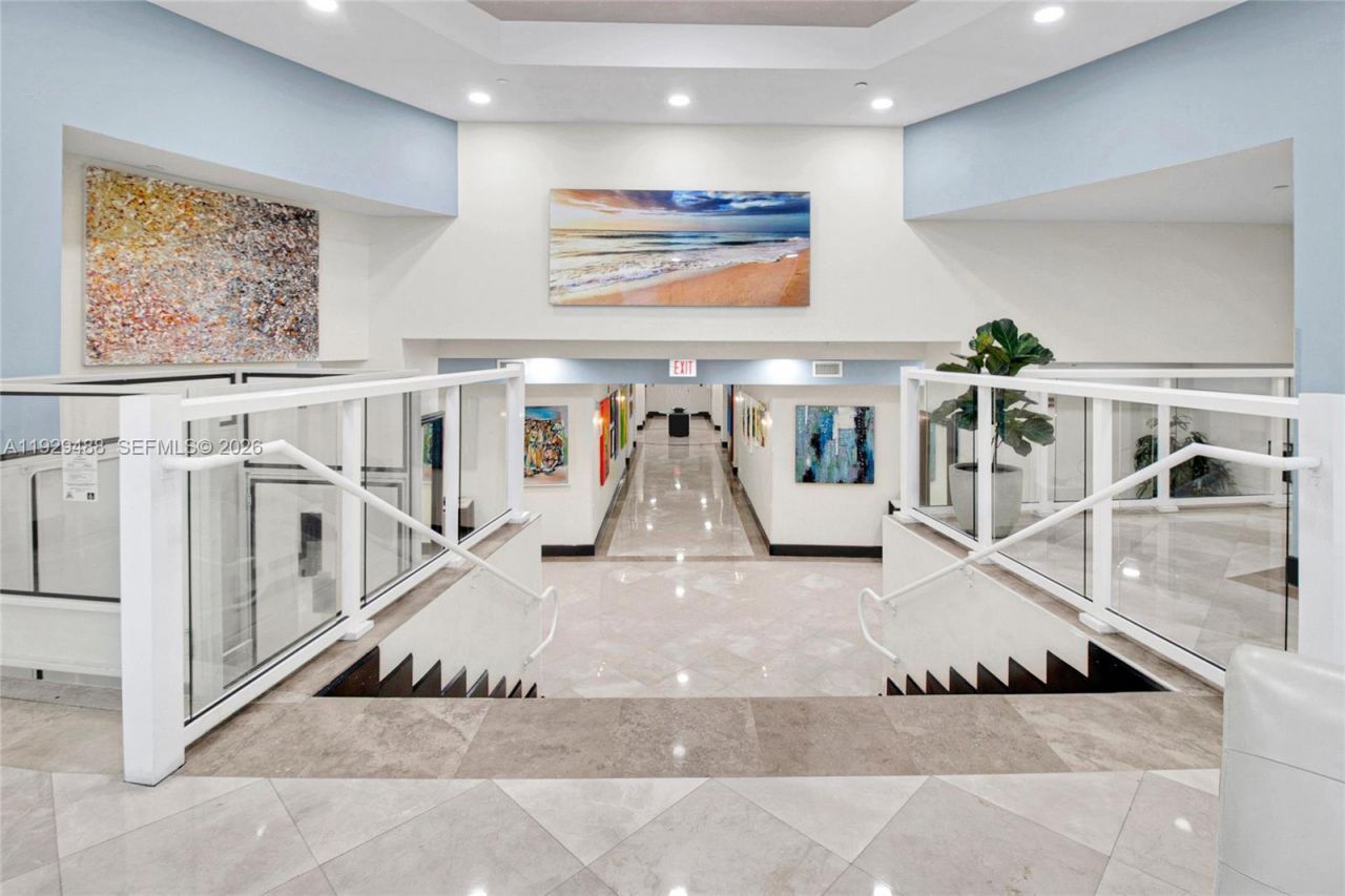 7600 Collins Ave, Unit 709, Miami Beach, FL 33141 Photo