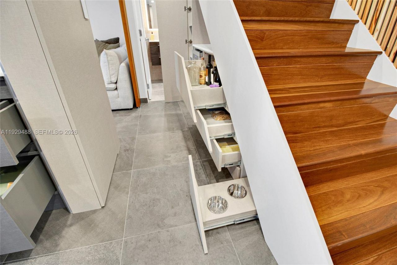 7600 Collins Ave, Unit 709, Miami Beach, FL 33141 Photo