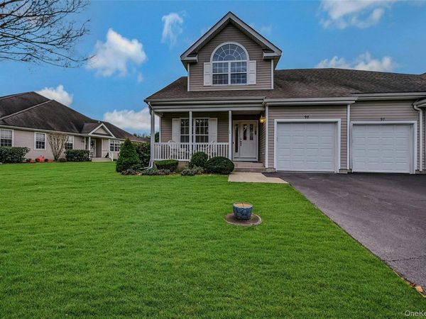 98 Scenic Lake Drive, Riverhead, NY 11901