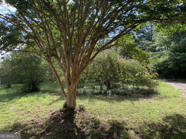 28 Memorial Drive, Eastanollee, GA 30538