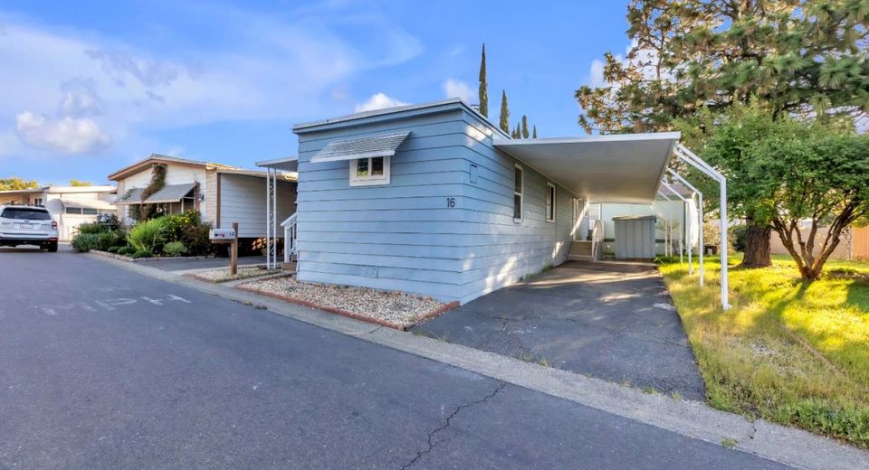 10035 Mills Station Rd #16, Sacramento, CA 95827 Photo
