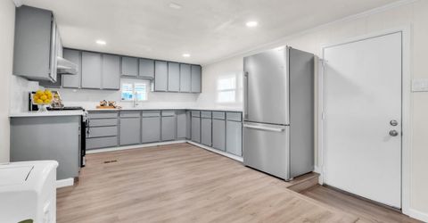 10035 Mills Station Rd #16, Sacramento, CA 95827 Photo