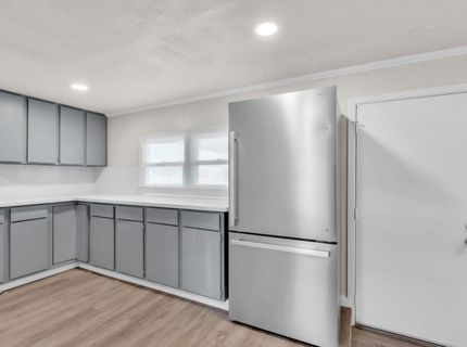 10035 Mills Station Rd #16, Sacramento, CA 95827 Photo