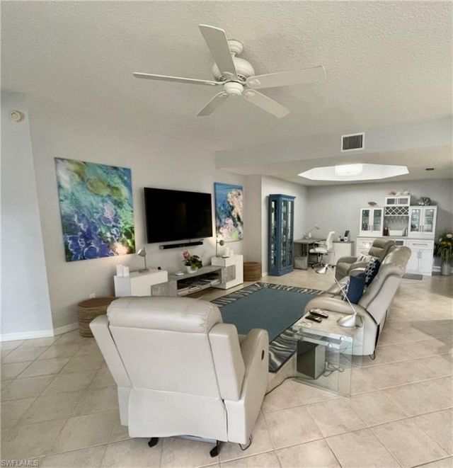 24361 Sandpiper Isle Way, Unit 401, Bonita Springs, FL 34134 Photo