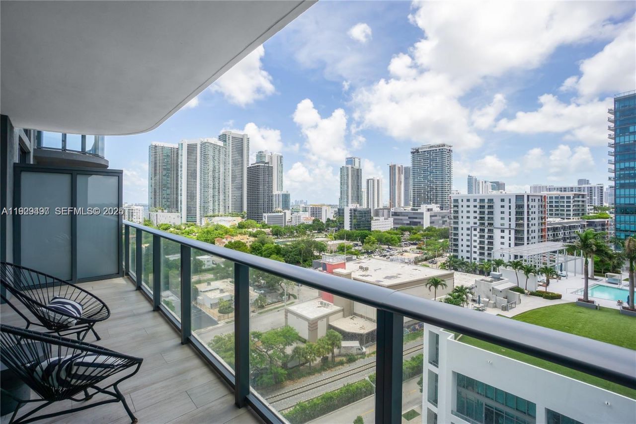 121 NE 34th St, Unit 1203, Miami, FL 33137 Photo