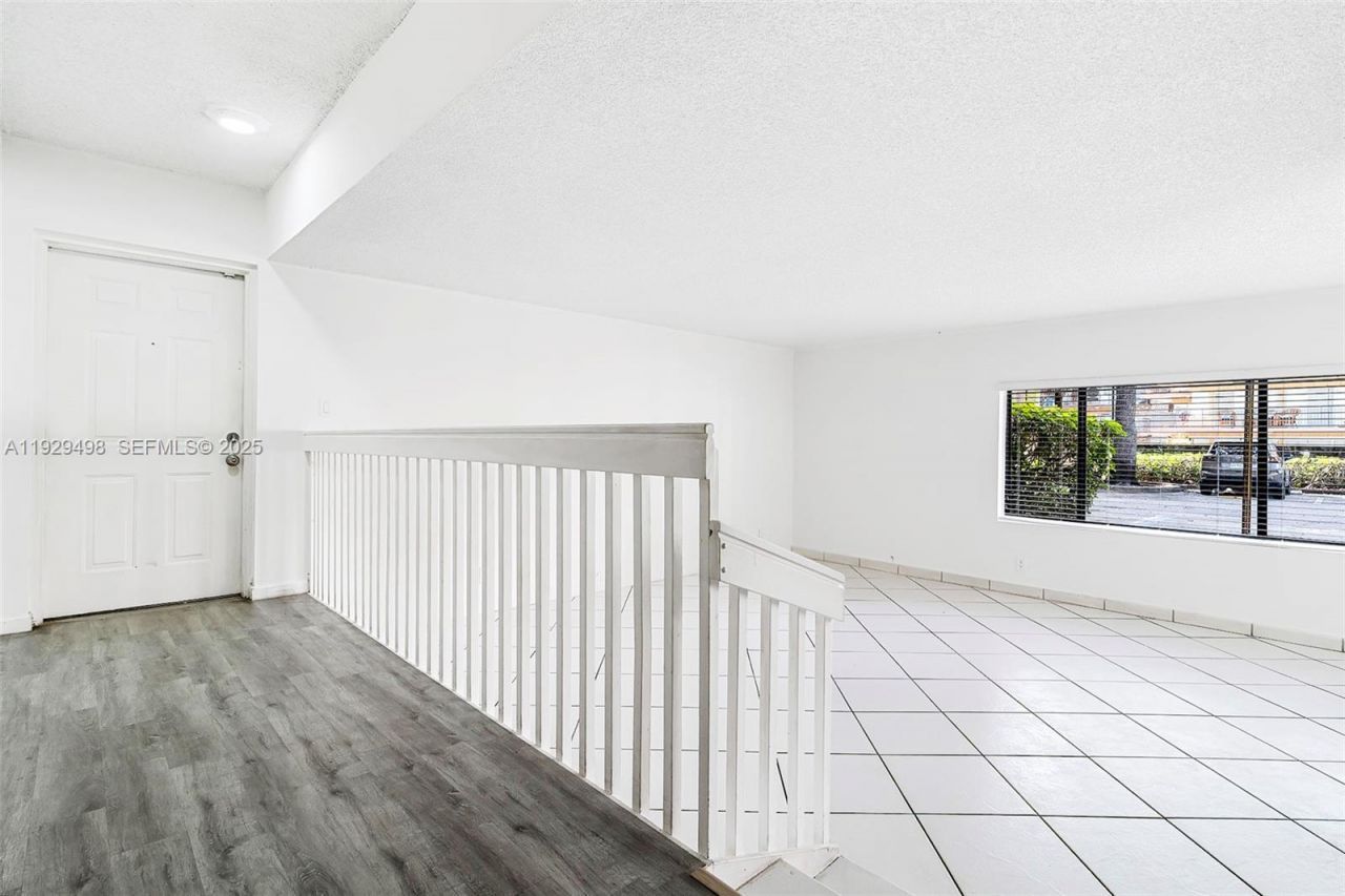 4705 SW 62nd Ave, Unit 104, Davie, FL 33314 Photo