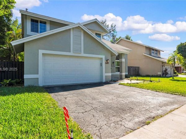 3256 NW 123rd Ter, Sunrise, FL 33323
