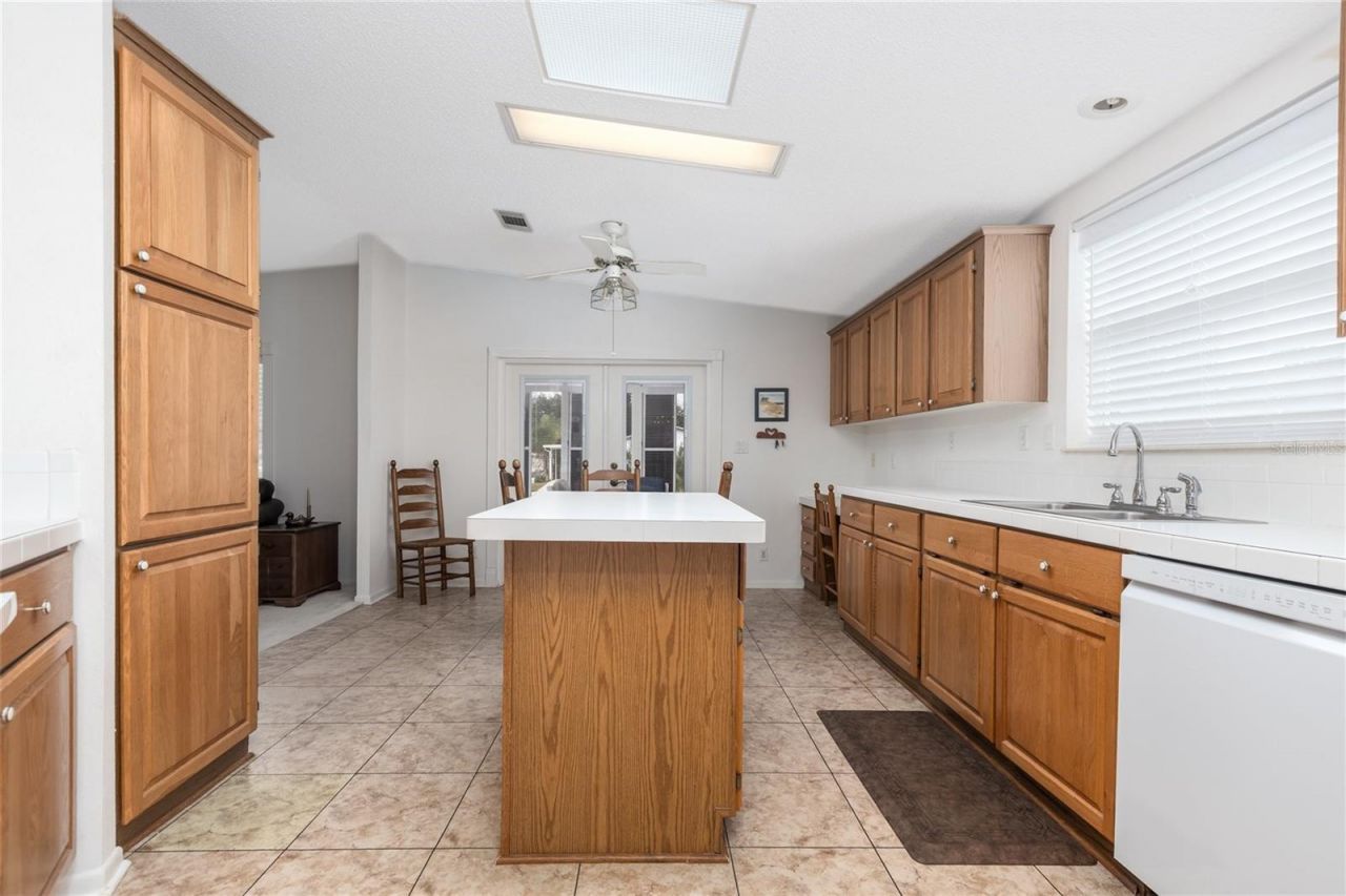 606 Mooring Lane, Edgewater, FL 32141 Photo