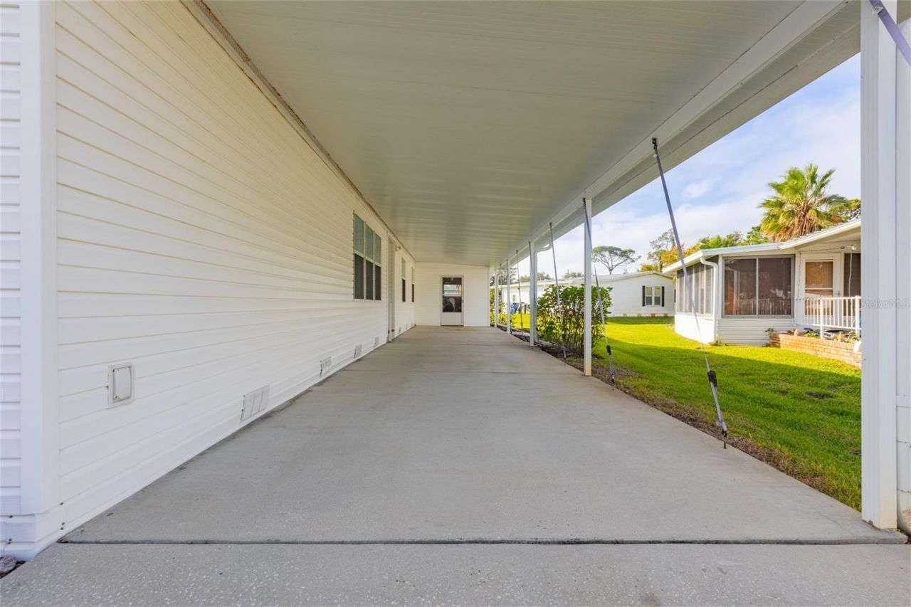606 Mooring Lane, Edgewater, FL 32141 Photo