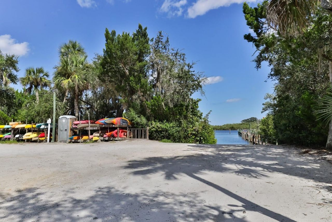 606 Mooring Lane, Edgewater, FL 32141 Photo