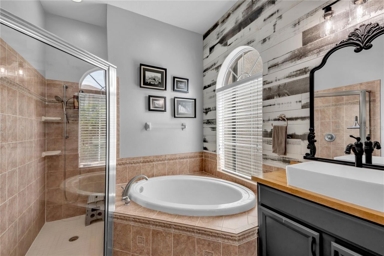 1031 Emerald Hill Way, Valrico, FL 33594 Photo