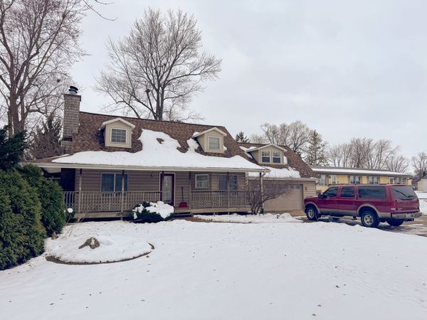 206 S Boyd Avenue, Amboy, IL 61310